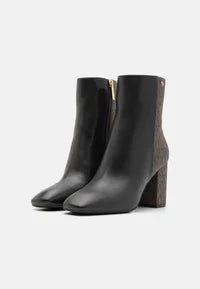 HAZEL FLEX BOOTIE - Classic ankle boots