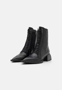 Vagabond  VIVIAN - Lace-up boots - black